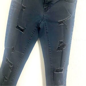 Zumiez EMPYRE Tessa Destroyed Distressed Denim Black Jeans Size 0